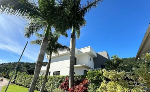 WhatsApp Image 2024-08-14 at 08.03.32 (1)