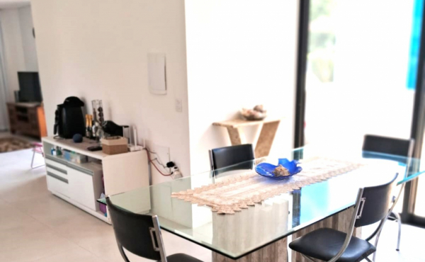 71464b1e-5140-40f3-95c2-f5c963d436e5 (1)