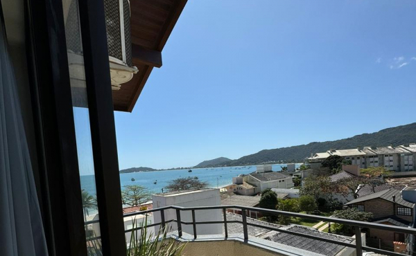 2c02d39e-49bf-47df-a554-da4f36748b15 2c02d39e-49bf-47df-a554-da4f36748b15