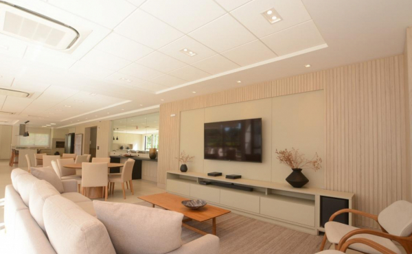 WhatsApp Image 2025-03-21 at 10.59.47 (1) WhatsApp Image 2025-03-21 at 10.59.47 (1)