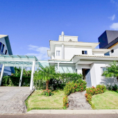 WhatsApp Image 2025-11-12 at 10.06.38 (1)